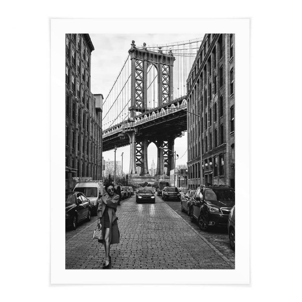 Kaeppel Poster Bolton - Stilvoll in Manhattan mit ikonischer Brooklyn Bridge Letzter Tag