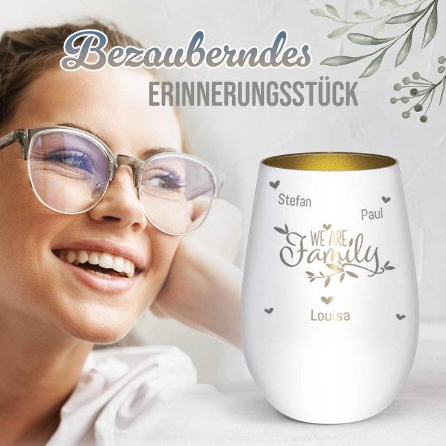 Tassendruck Windlicht mit Gravur - We are family - mit bis zu 5 Namen - inkl. Teelicht Fabrikladen